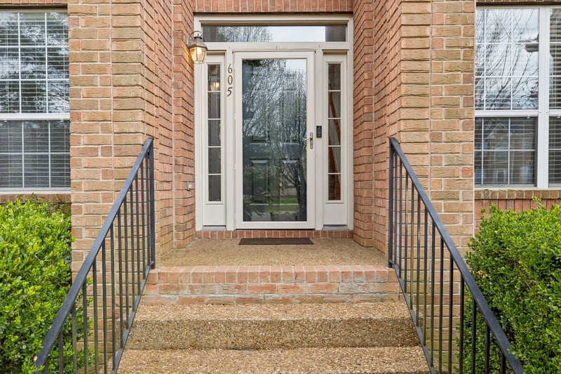 605 Redleaf Ridge Cir, Nashville, TN 37211