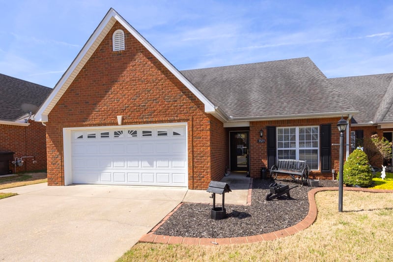 3323 Berryside Dr, Murfreesboro, TN 37128