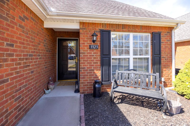 3323 Berryside Dr, Murfreesboro, TN 37128