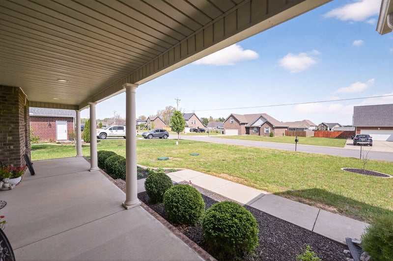 1433 Round Rock Dr, Murfreesboro, TN 37128