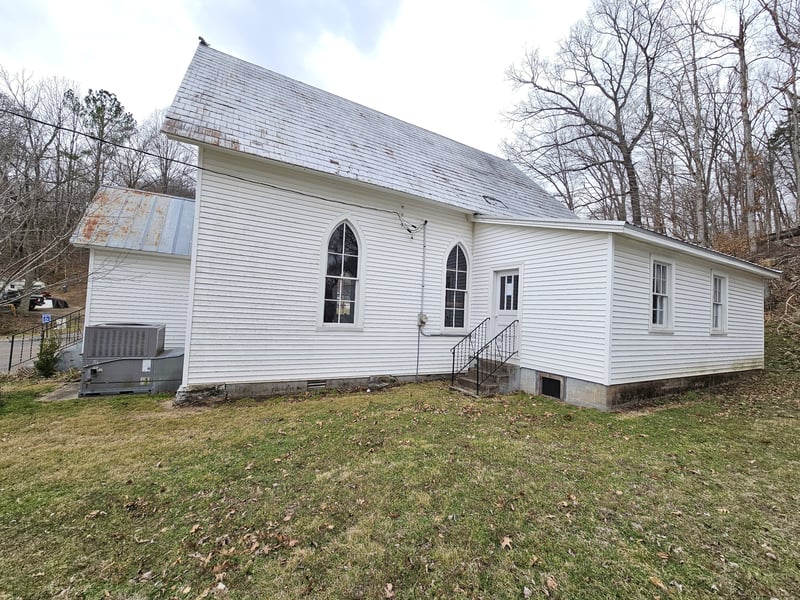1124 Earl Leach Rd, Cumberland Furnace, TN 37051