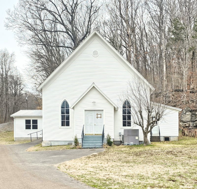 1124 Earl Leach Rd, Cumberland Furnace, TN 37051