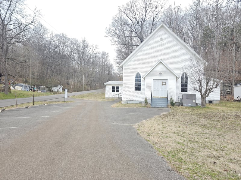 1124 Earl Leach Rd, Cumberland Furnace, TN 37051