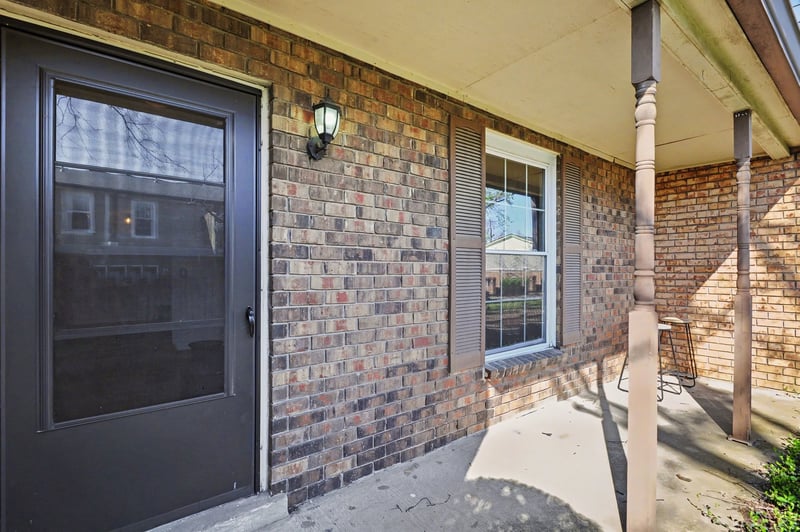 920 Coarsey Dr, Nashville, TN 37217