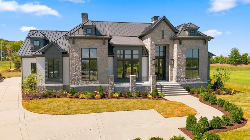 7090 Anna Dr, Brentwood, TN 37027