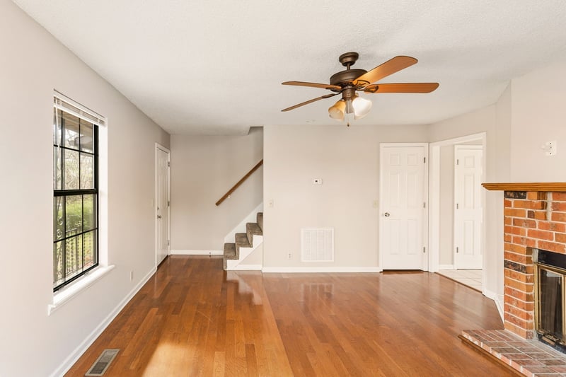 1615 Western Shore Dr, Nashville, TN 37214