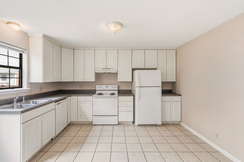 1615 Western Shore Dr, Nashville, TN 37214