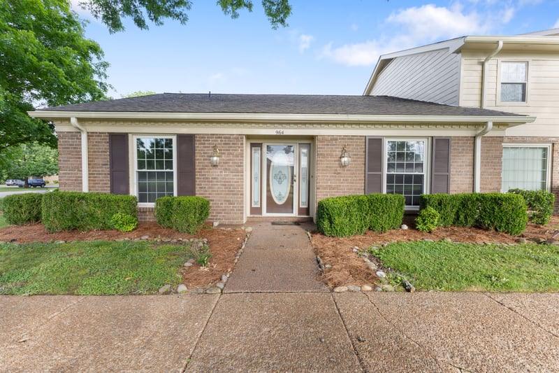 964 Todd Preis Dr, Nashville, TN 37221