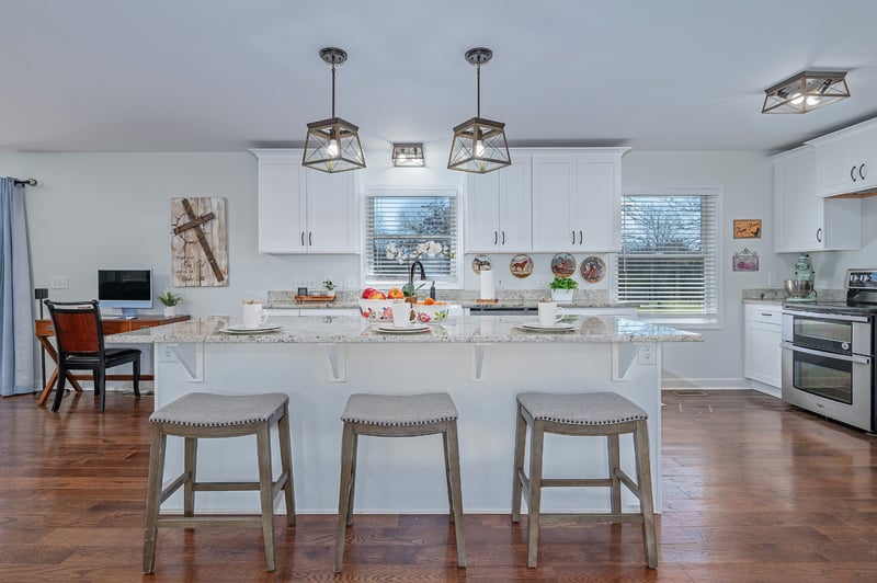 3380 W Trimble Rd, Milton, TN 37118