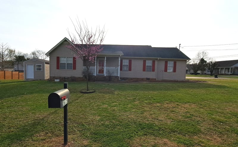 2615 Riverstone Dr, Murfreesboro, TN 37128