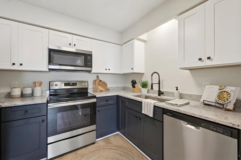 3708 Colonial Heritage Dr, Nashville, TN 37217