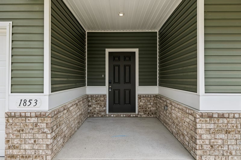 1853 Holdens Hl, Columbia, TN 38401