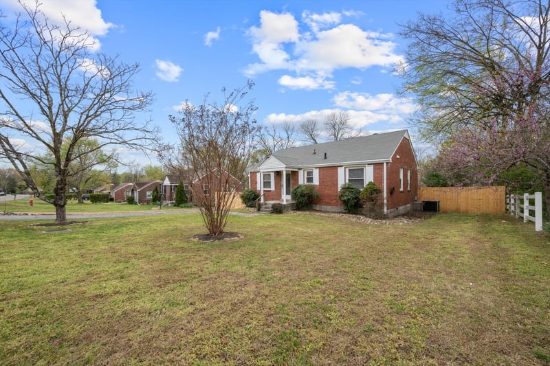 204 Blanchard Pl, Nashville, TN 37214