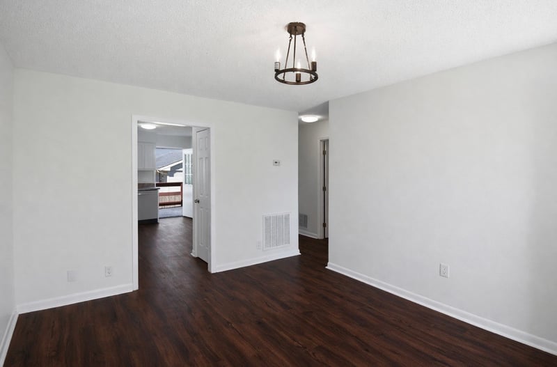 1300 Bellshire Terrace Dr, Nashville, TN 37207