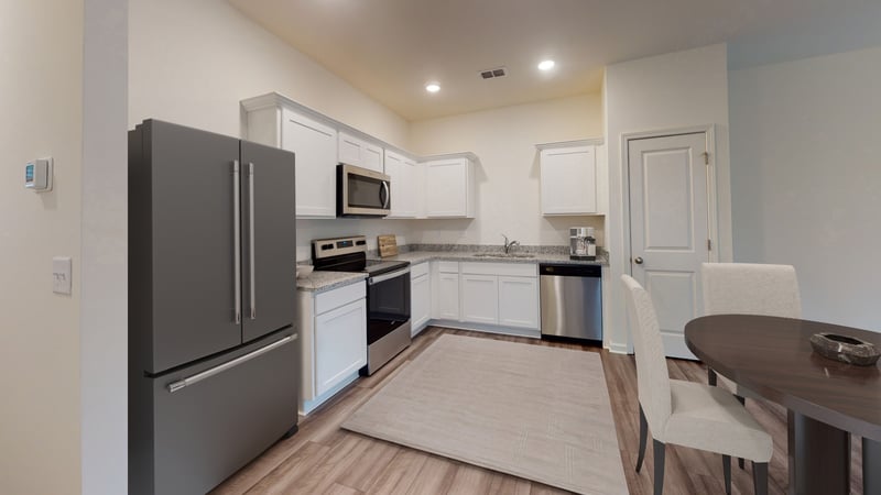 208 Darlington Dr, Dickson, TN 37055