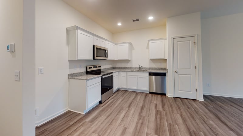 208 Darlington Dr, Dickson, TN 37055