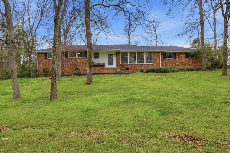 810 N Graycroft Ave, Madison, TN 37115