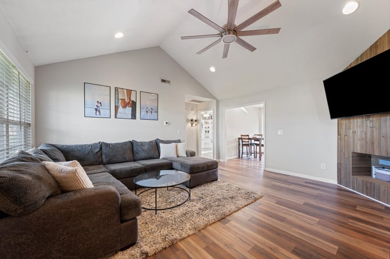 302 Oxmoor Valley Ct, Murfreesboro, TN 37130