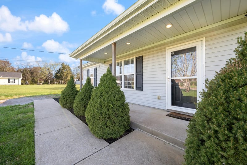 302 Oxmoor Valley Ct, Murfreesboro, TN 37130