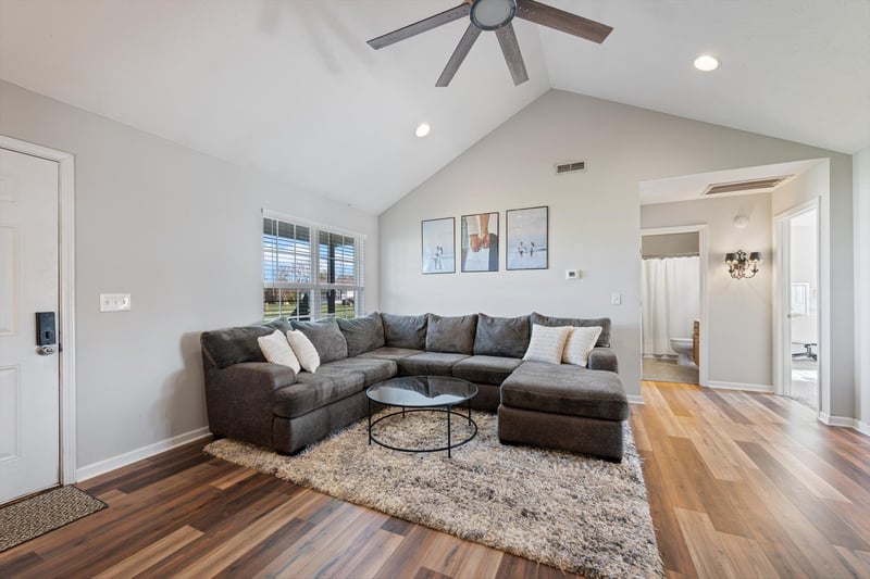 302 Oxmoor Valley Ct, Murfreesboro, TN 37130