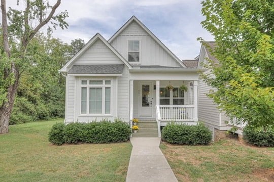901 Curdwood Blvd, Nashville, TN 37216