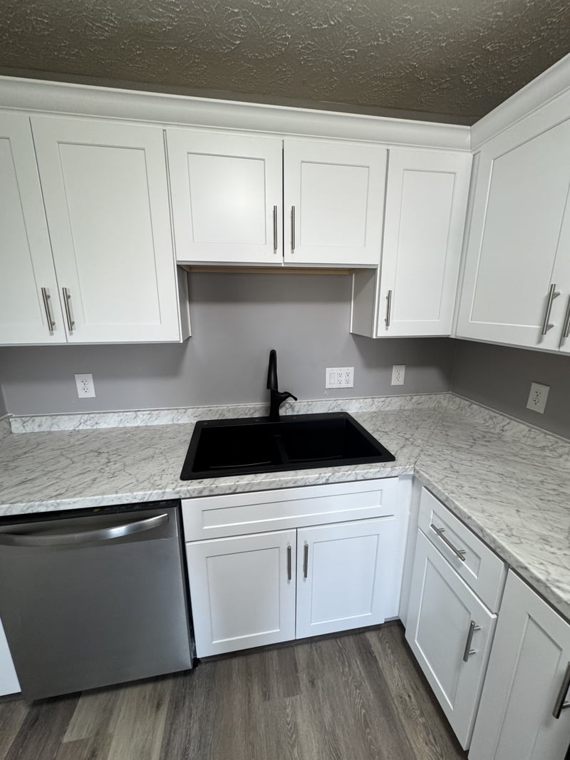 3216 Woodstock Dr, Nashville, TN 37207