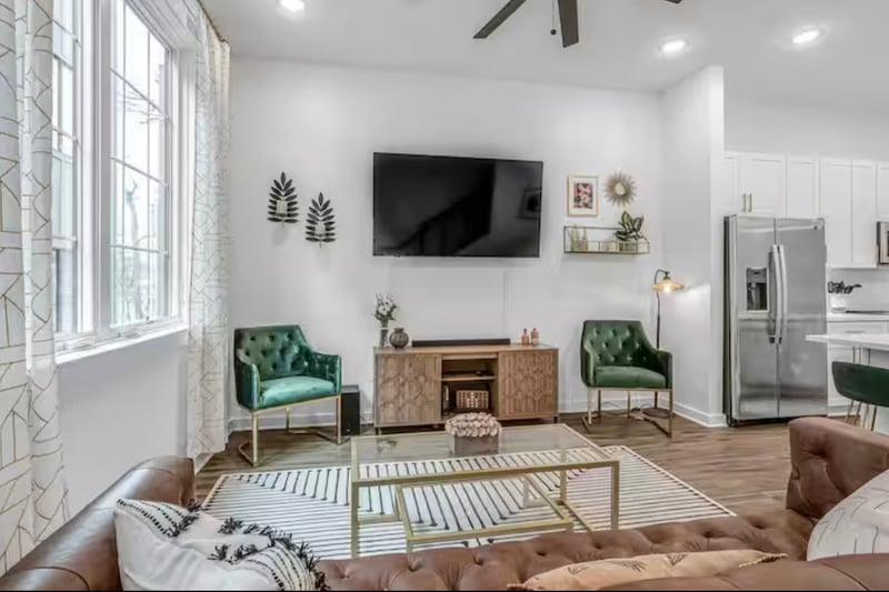 738 Douglas Ave #8, Nashville, TN 37207