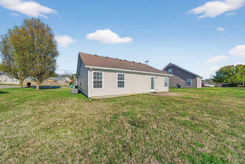 7232 Ole Nottingham Dr, Antioch, TN 37013
