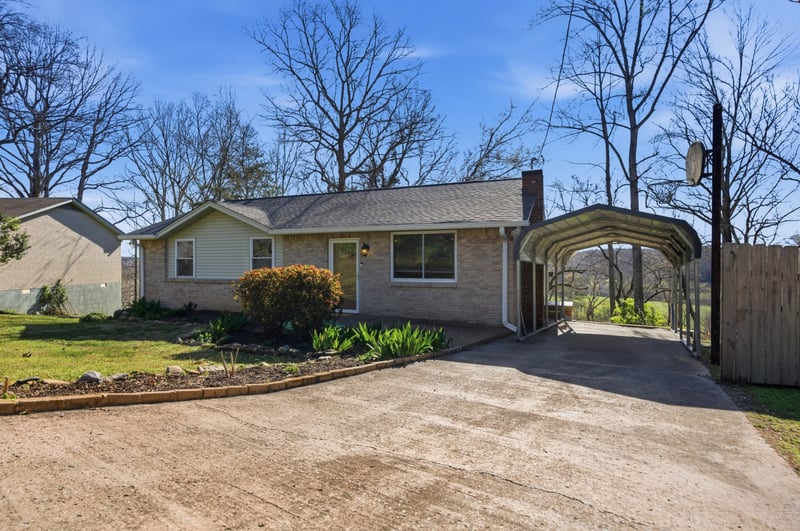 1030 Pine Bluff Rd, Kingston Springs, TN 37082