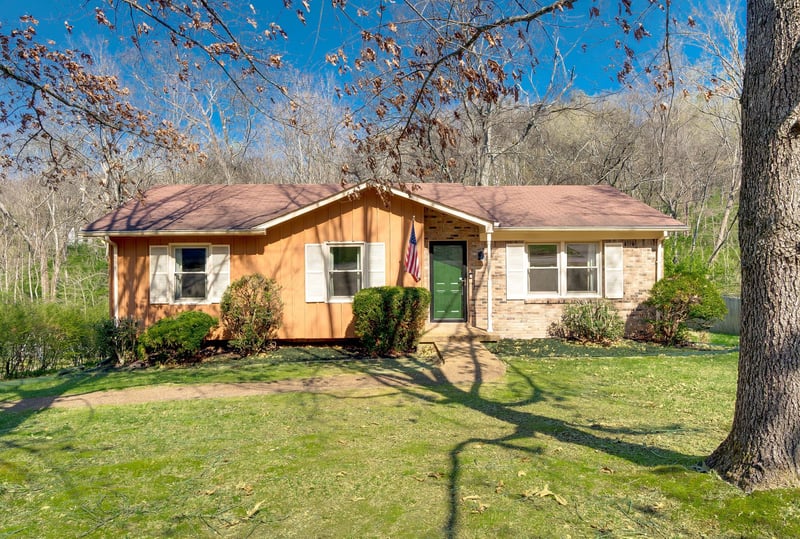 520 Holt Valley Rd, Nashville, TN 37221