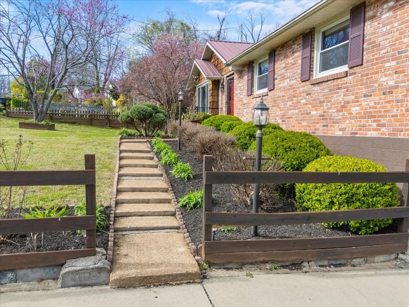 220 Nunley Dr, Nashville, TN 37211