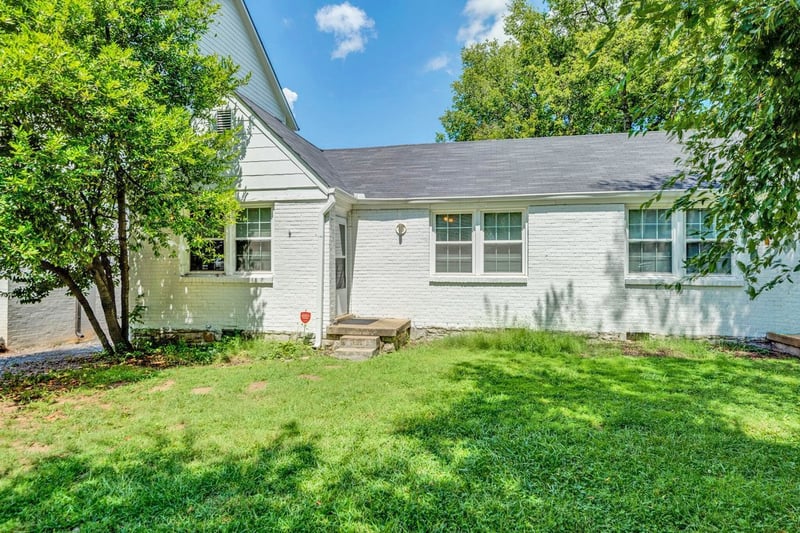1904 Warfield Dr, Nashville, TN 37215
