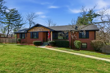 2820 Donna Hill Dr, Nashville, TN 37214