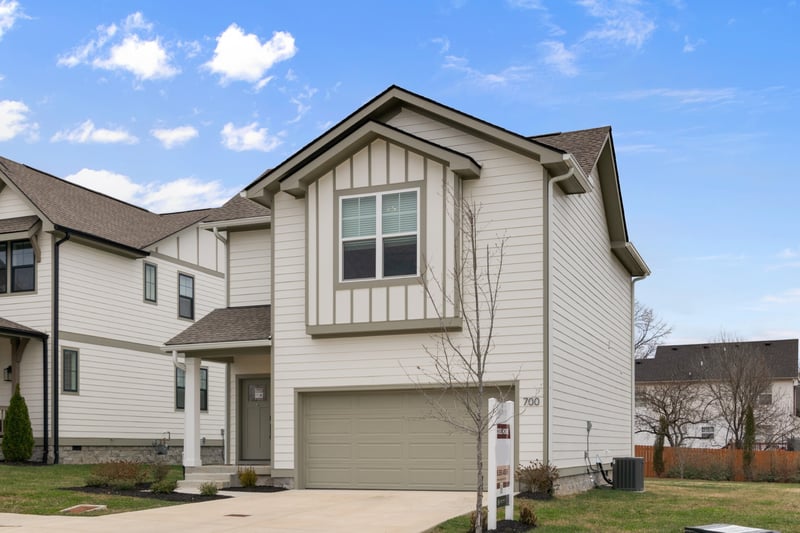 700 Caraway Ln, Nashville, TN 37211