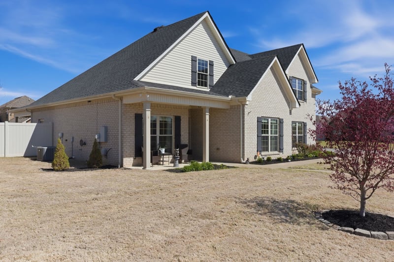 2206 Faulkner Springs Dr, Murfreesboro, TN 37128