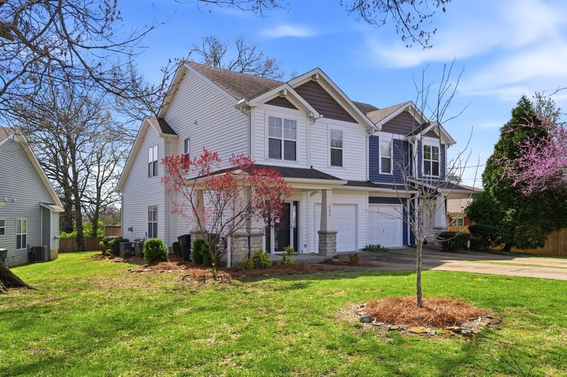 3597 Normandy Pl #302, Nashville, TN 37209