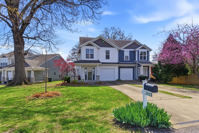 3597 Normandy Pl #302, Nashville, TN 37209