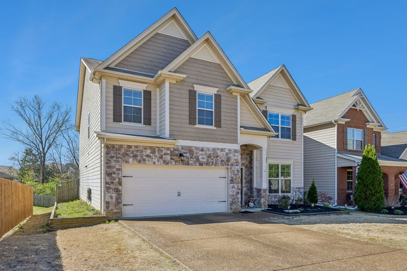 2013 Austin Dr, Spring Hill, TN 37174