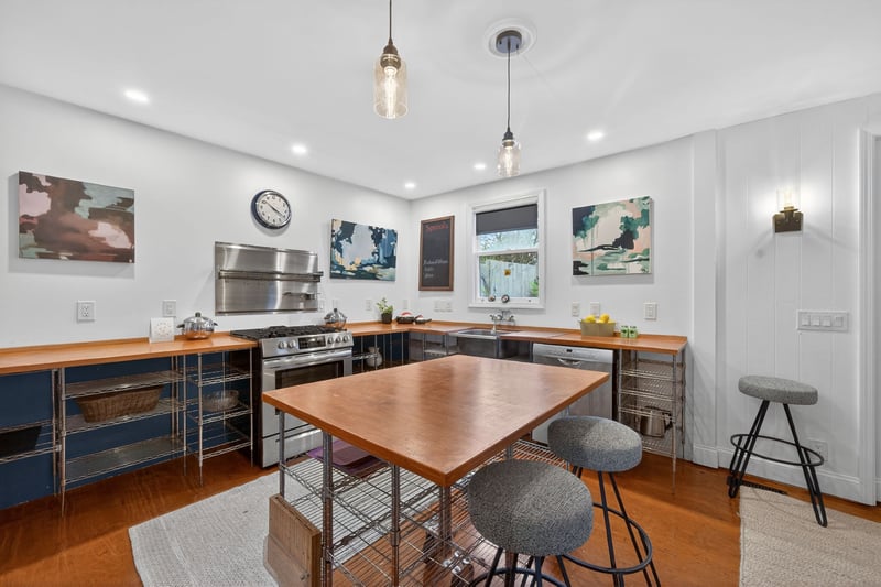 633 Lane Dr, Nashville, TN 37207