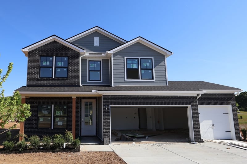 3201 Gravity Dr, Columbia, TN 38401