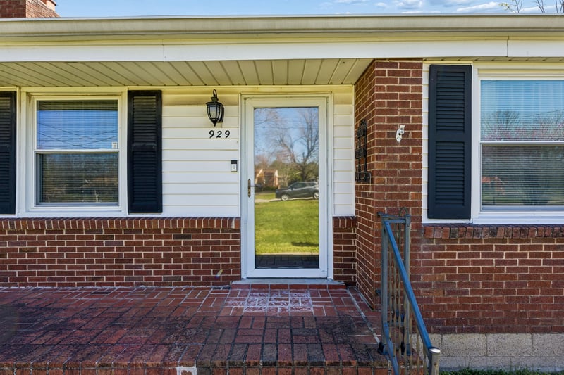 929 Lemont Dr, Nashville, TN 37216