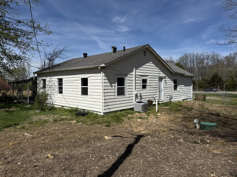 3030 Highway 41 , Springfield, TN 37172