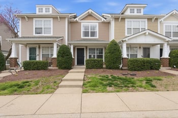 3377 Harpeth Springs Dr, Nashville, TN 37221