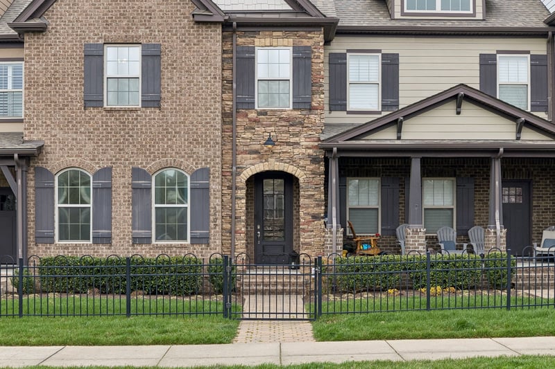 1607 Drakes Creek Rd, Hendersonville, TN 37075
