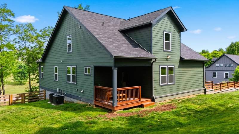157 Lena Loop, Burns, TN 37029