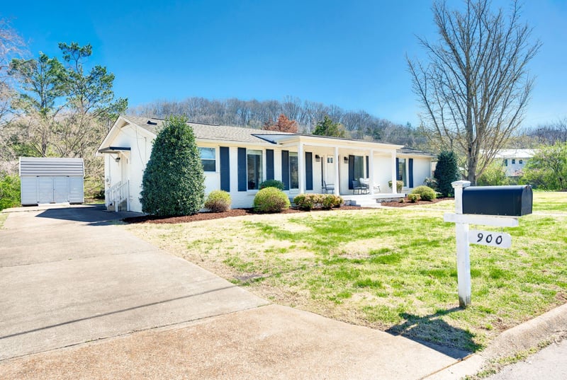 900 Neuhoff Ln, Nashville, TN 37205