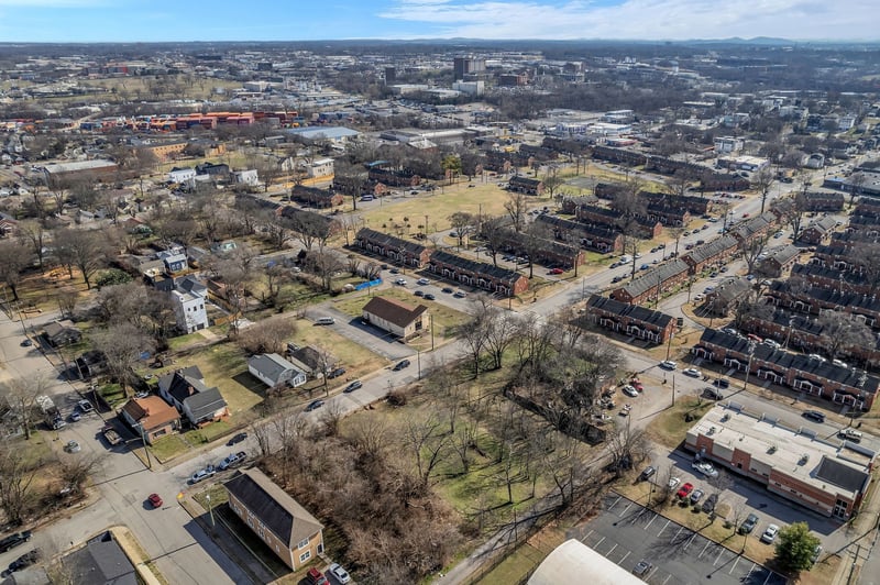 96 Claiborne St, Nashville, TN 37210