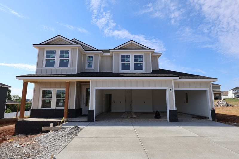 3200 Gravity Dr, Columbia, TN 38401