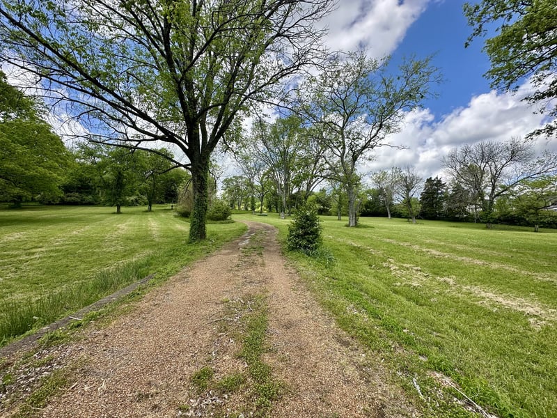 6001 Hillsboro Pike, Nashville, TN 37215