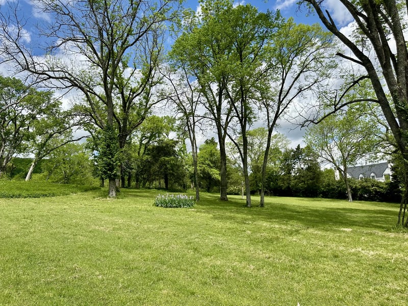 6001 Hillsboro Pike, Nashville, TN 37215